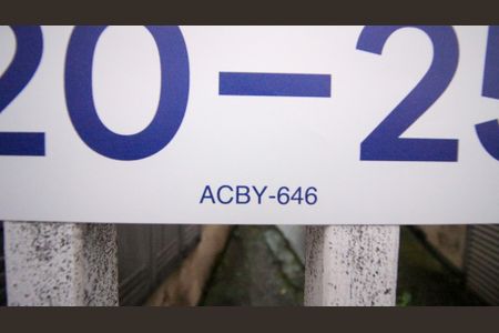 Casa de condomínio à venda com 90m², 2 quartos e 1 vagaPlaca