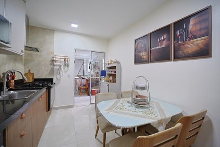 Casa à venda com 148m², 3 quartos e 3 vagasCozinha
