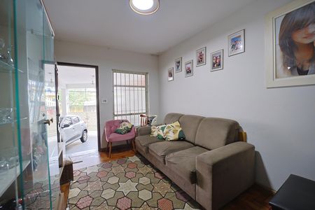 Casa à venda com 148m², 3 quartos e 3 vagasSala
