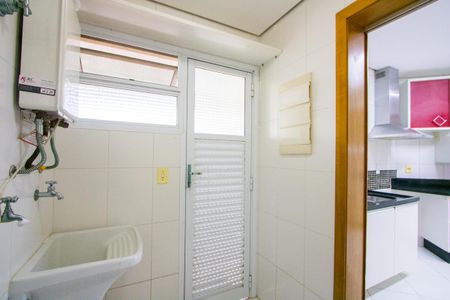 Área de serviço de apartamento para alugar com 3 quartos, 100m² em Jardim, Santo André
