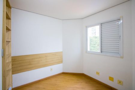 Apartamento à venda com 100m², 3 quartos e 2 vagas Apartamento à venda com 100m², 3 quartos e 2 vagasQuarto 2