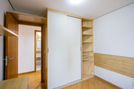 Apartamento à venda com 100m², 3 quartos e 2 vagas Apartamento à venda com 100m², 3 quartos e 2 vagasQuarto 2