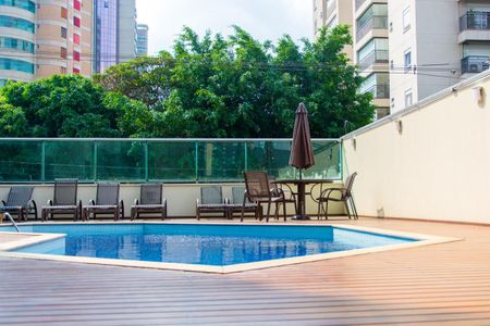 Apartamento à venda com 100m², 3 quartos e 2 vagas Apartamento à venda com 100m², 3 quartos e 2 vagasÁrea comum - Piscina
