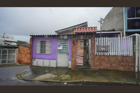 Fachada  de casa à venda com 1 quarto, 30m² em Passo das Pedras, Porto Alegre