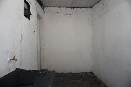 Casa para alugar com 100m², 2 quartos e sem vagaÁrea de serviço
