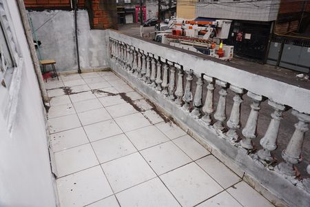 Casa para alugar com 100m², 2 quartos e sem vagaVaranda da sala
