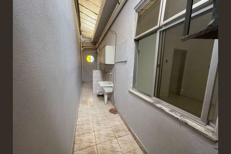 Casa à venda com 2 quartos, 70m² em Bonsucesso, Rio de Janeiro