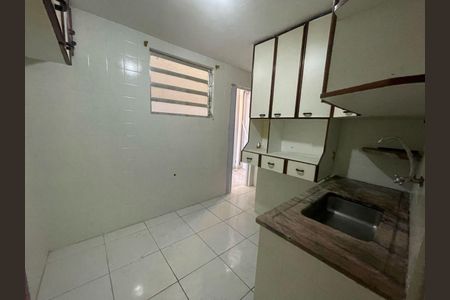 Casa à venda com 70m², 2 quartos e sem vaga