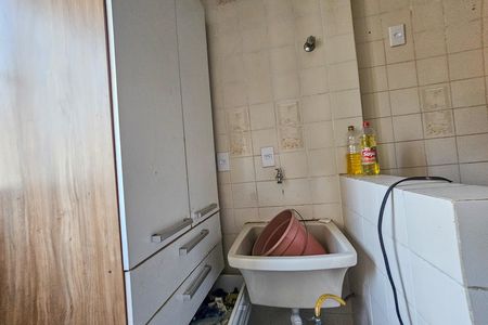 Área de serviço de apartamento para alugar com 2 quartos, 60m² em Jardim Tres Marias, Guarujá