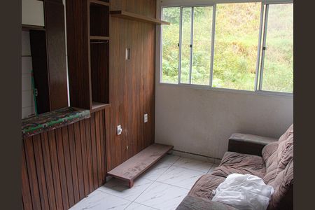 Sala de apartamento para alugar com 2 quartos, 41m² em Santa Cruz, Rio de Janeiro