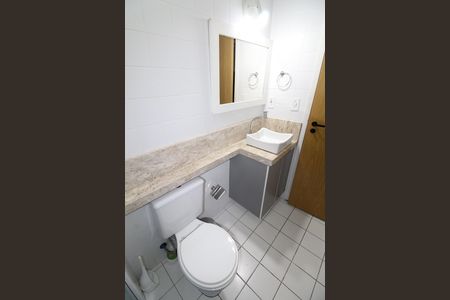Banheiro de apartamento para alugar com 1 quarto, 40m² em Monte Castelo, São José dos Campos