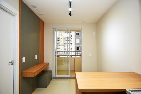 entrada de kitnet/studio para alugar com 1 quarto, 25m² em Pinheiros, São Paulo