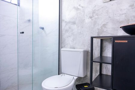 Studio para alugar com 35m², 1 quarto e 1 vaga Studio para alugar com 35m², 1 quarto e 1 vagaBanheiro