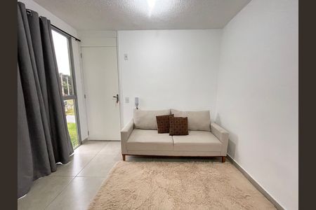 Sala de apartamento para alugar com 2 quartos, 43m² em Parque Ipe, São Paulo