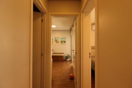 Apartamento à venda com 65m², 2 quartos e 2 vagasCorredor