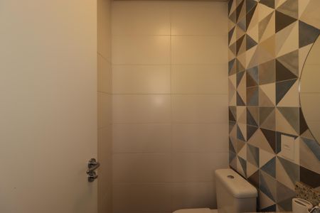Apartamento à venda com 65m², 2 quartos e 2 vagasBanheiro da Suíte 2 