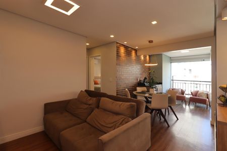 Apartamento à venda com 65m², 2 quartos e 2 vagasSala