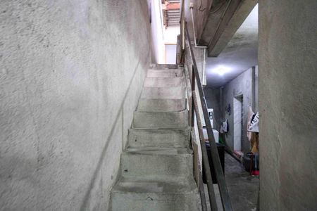 Escada de casa à venda com 3 quartos, 196m² em Jardim Nove de Julho, São Paulo