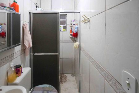 Banheiro de casa à venda com 3 quartos, 196m² em Jardim Nove de Julho, São Paulo