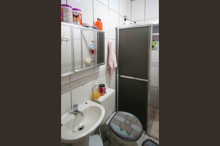 Banheiro de casa à venda com 3 quartos, 196m² em Jardim Nove de Julho, São Paulo