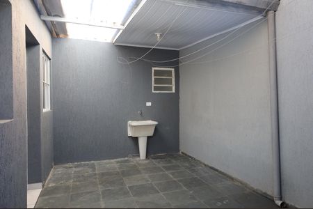 Casa para alugar com 100m², 2 quartos e 1 vagaÁrea de serviço