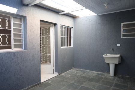 Casa para alugar com 100m², 2 quartos e 1 vagaÁrea de serviço