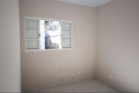 Casa para alugar com 100m², 2 quartos e 1 vagaQuarto