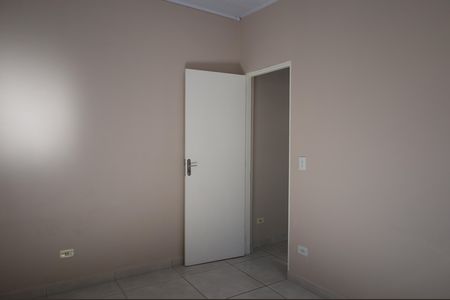 Casa para alugar com 100m², 2 quartos e 1 vagaQuarto