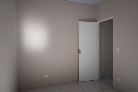Casa para alugar com 100m², 2 quartos e 1 vagaQuarto