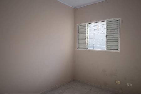 Casa para alugar com 100m², 2 quartos e 1 vagaQuarto