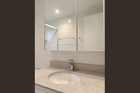 Apartamento para alugar com 47m², 2 quartos e sem vagaBanheiro
