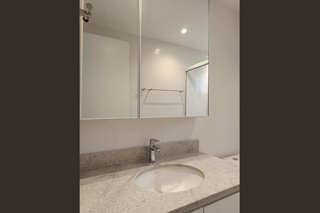 Apartamento para alugar com 50m², 2 quartos e sem vagaBanheiro