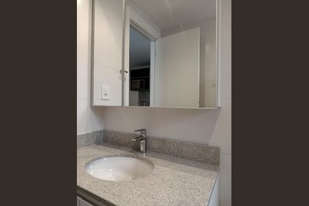 Apartamento para alugar com 50m², 2 quartos e sem vagaBanheiro