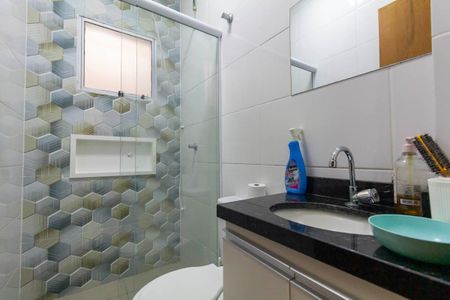 Apartamento à venda com 47m², 2 quartos e sem vaga Apartamento à venda com 47m², 2 quartos e sem vagaBanheiro