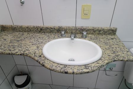 Apartamento à venda com 170m², 3 quartos e 2 vagasBanheiro da Suíte