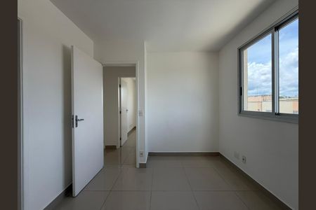 Apartamento para alugar com 80m², 3 quartos e 1 vagaQuarto
