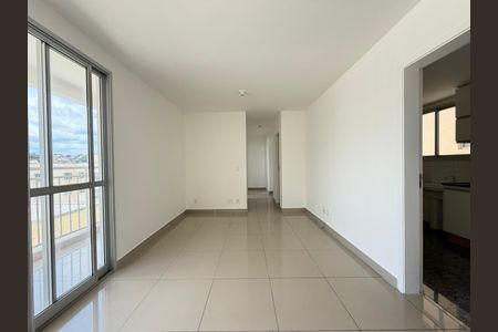 Apartamento para alugar com 80m², 3 quartos e 1 vagaSala