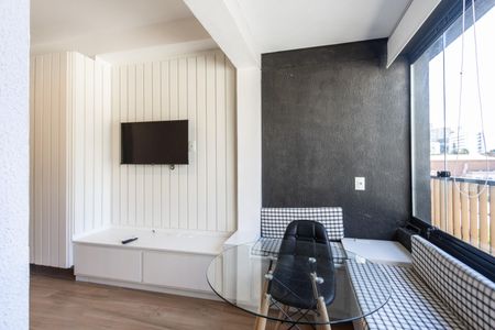Studio para alugar com 28m², 1 quarto e sem vaga Studio para alugar com 28m², 1 quarto e sem vagaVaranda