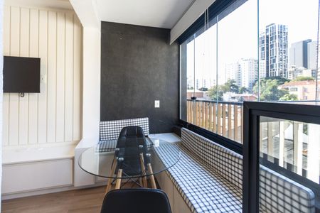 Studio para alugar com 28m², 1 quarto e sem vaga Studio para alugar com 28m², 1 quarto e sem vagaVaranda