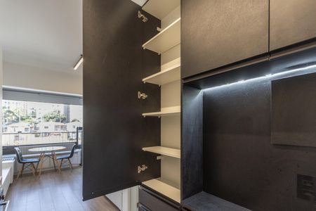 Studio para alugar com 28m², 1 quarto e sem vaga Studio para alugar com 28m², 1 quarto e sem vagaCozinha