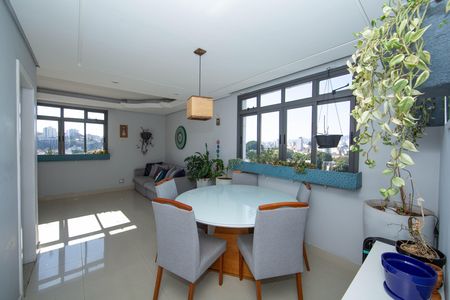 SALA de apartamento para alugar com 3 quartos, 90m² em Coração Eucarístico, Belo Horizonte