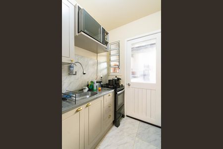 Casa de Condomínio à venda com 2 quartos, 76m² em Rio Branco, Canoas