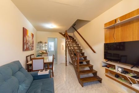 Casa de Condomínio à venda com 2 quartos, 76m² em Rio Branco, Canoas