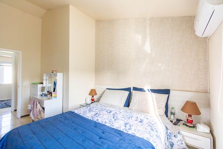 Casa de condomínio à venda com 76m², 2 quartos e 1 vaga