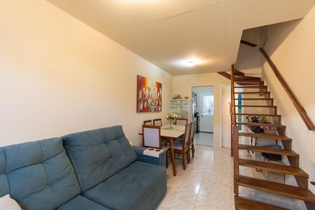 Casa de Condomínio à venda com 2 quartos, 76m² em Rio Branco, Canoas