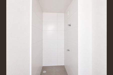 Banheiro  de apartamento à venda com 2 quartos, 34m² em Jardim Aeroporto, São Paulo