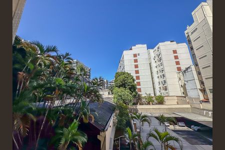 Apartamento para alugar com 75m², 2 quartos e sem vaga