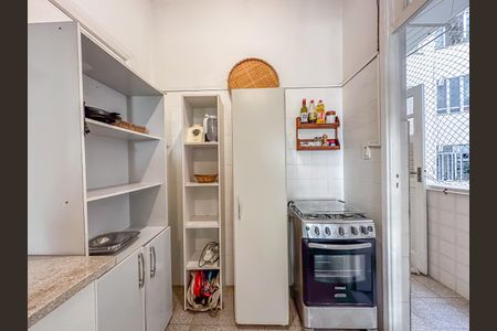 Apartamento para alugar com 75m², 2 quartos e sem vaga