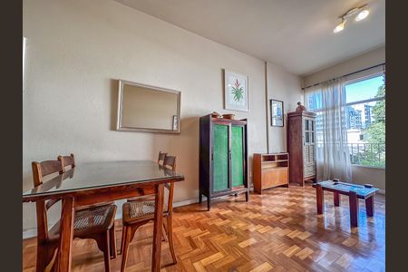 Apartamento para alugar com 75m², 2 quartos e sem vaga