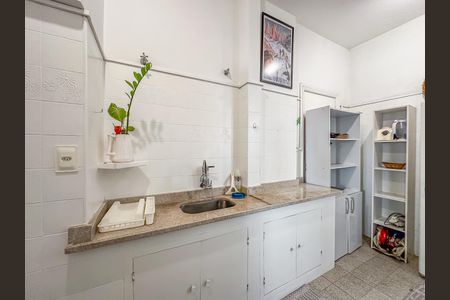 Apartamento para alugar com 75m², 2 quartos e sem vaga